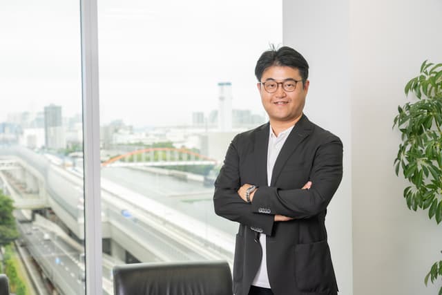 業界で最も後発のSFAで、日本の営業生産性の向上に挑む。 営業DXで企業と国に光を当てるSALES GO