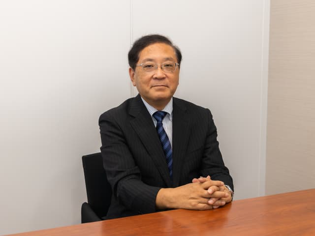 目指すは“エンタメ系税理士”。人生や仕事の難題は、諦めず真剣に、だけど笑顔で乗り越える