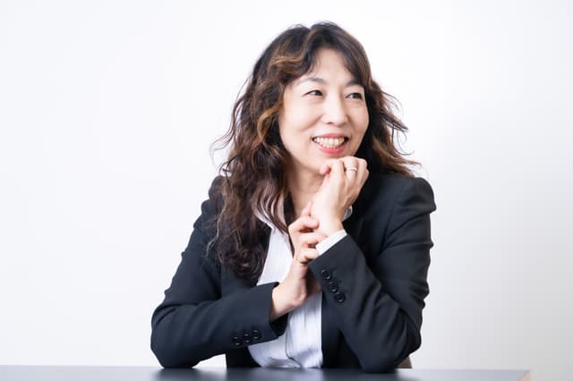 マーケティングのプロフェッショナルとして、 40代以上の人々に自信を与える商品・サービスを広げる