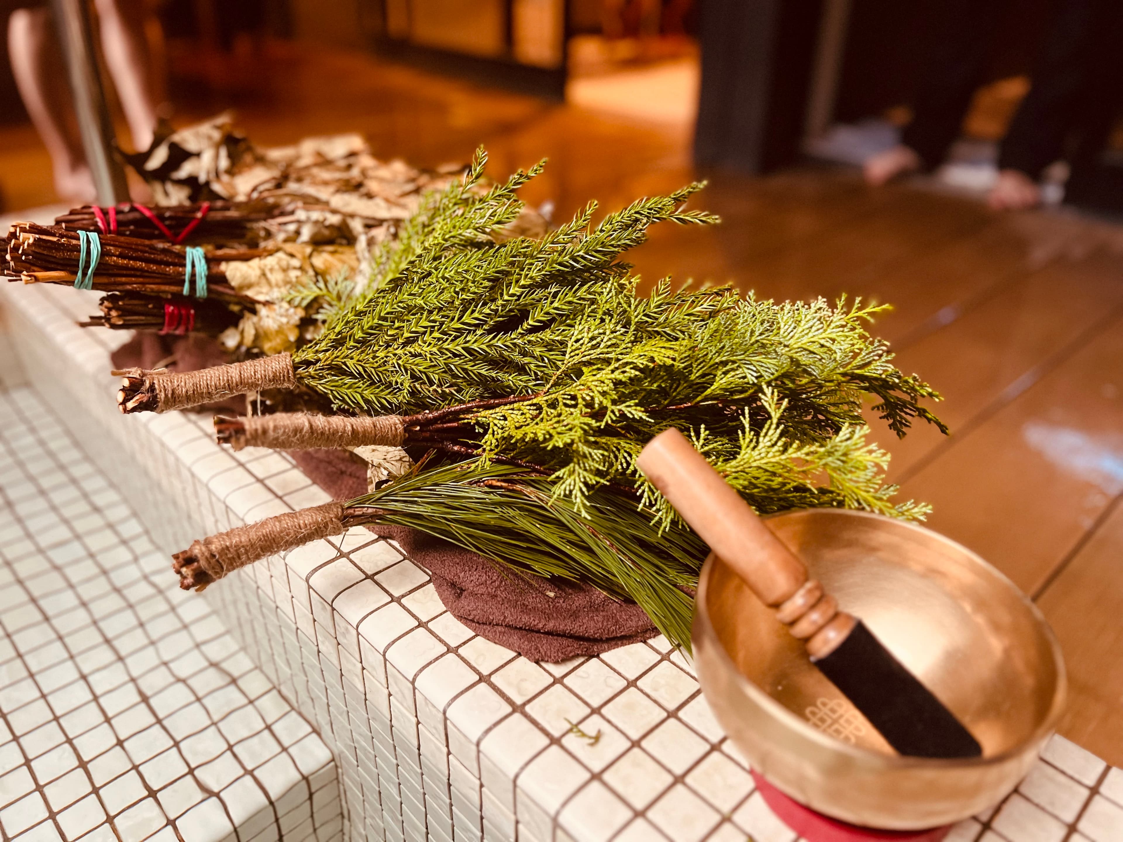 ただのサウナでも旅でもない ―― 経営者に求められる“脳デトックス”という時間