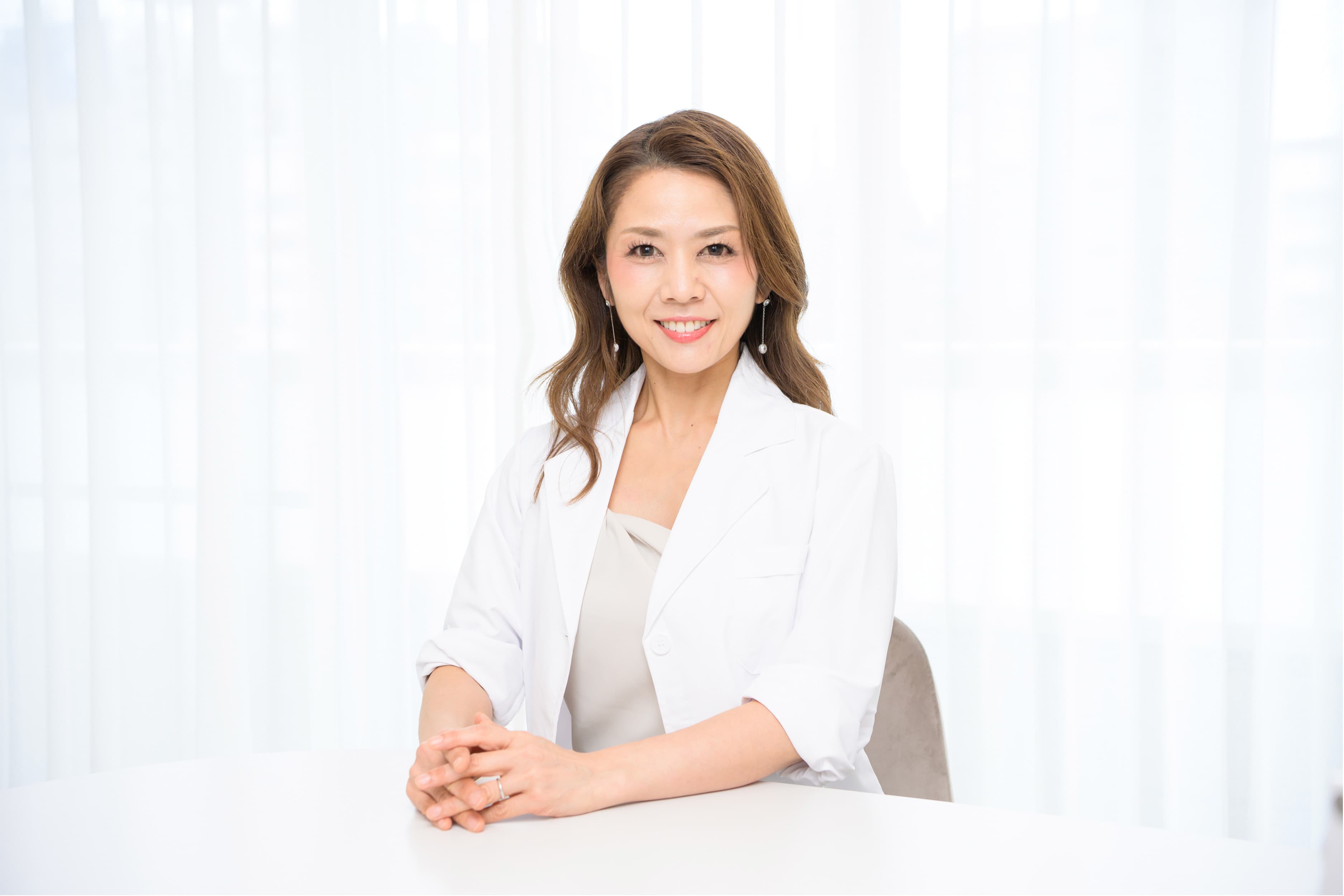 顔のたるみも、人生も。 「V字回復」を叶える人でありたい
