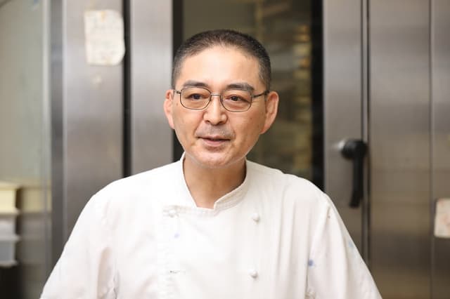 創業50年超。老舗洋菓子店の技術で、全国の皆さんを笑顔にしたい