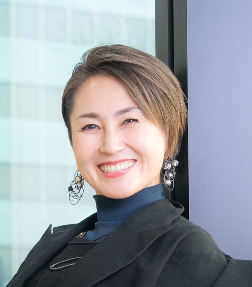 歌 智美