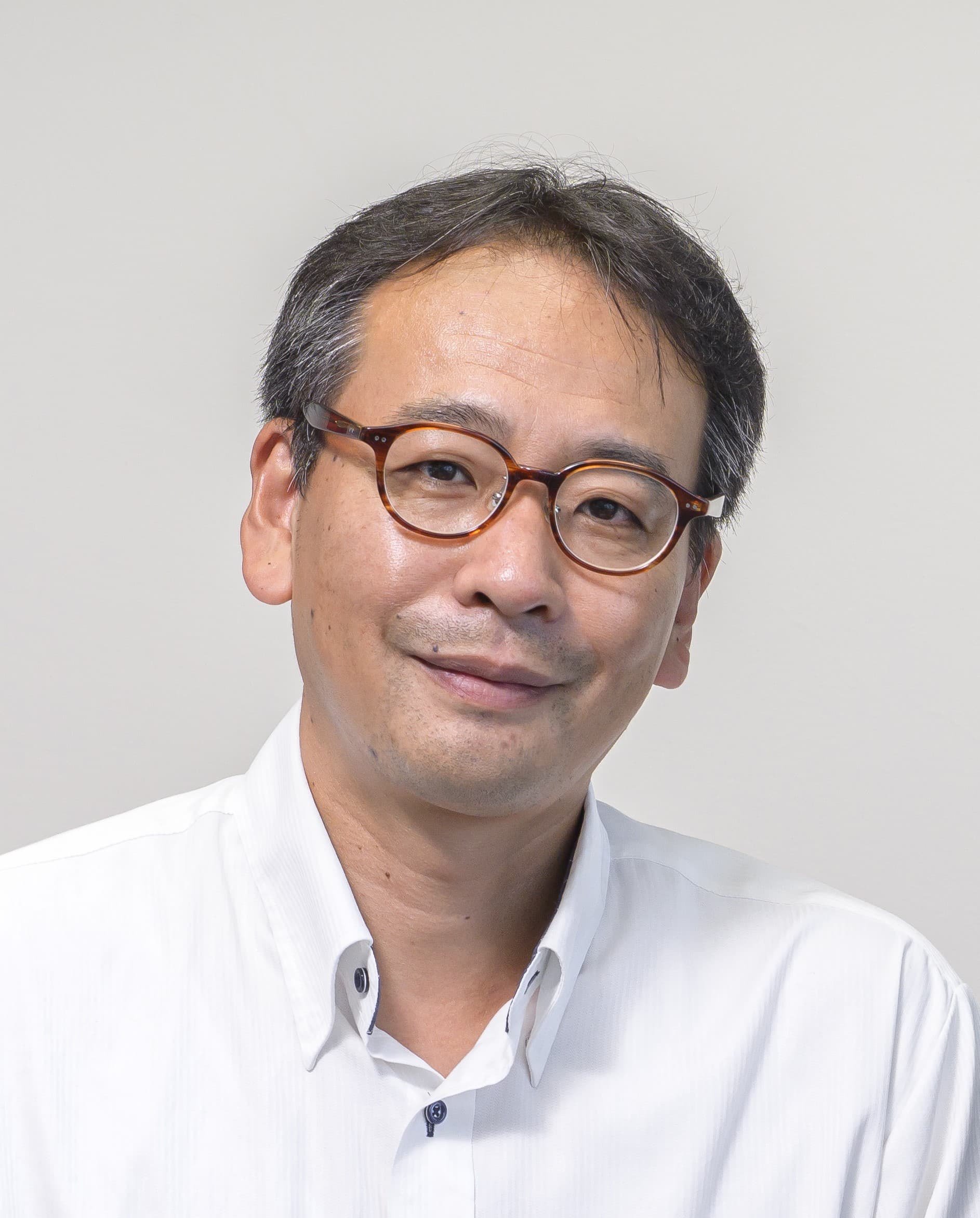 経塚  真裕