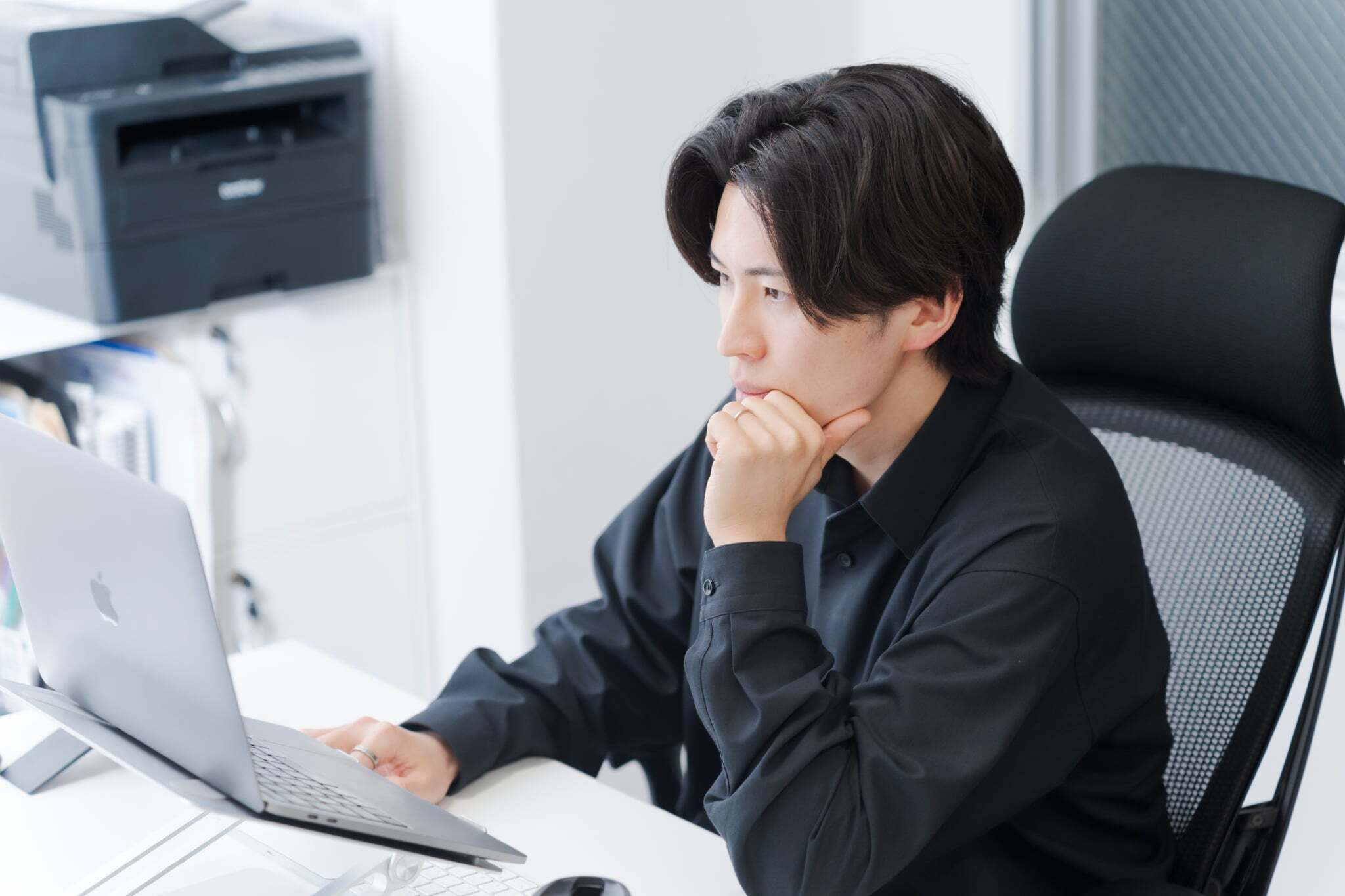 就活生が「自ら考える力」を身につけるために―株式会社Synergy Career代表・岡本恵典が描く、就活支援の未来